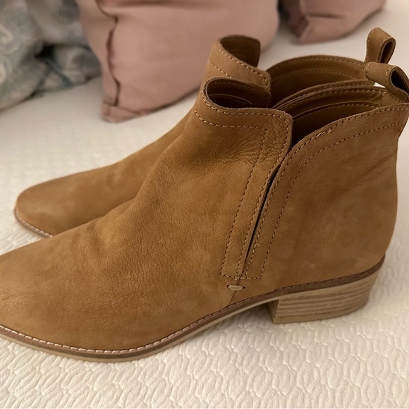 Women’s Dolce Vita Brown Leather Booties, Size 10 - Picture 2 of 6